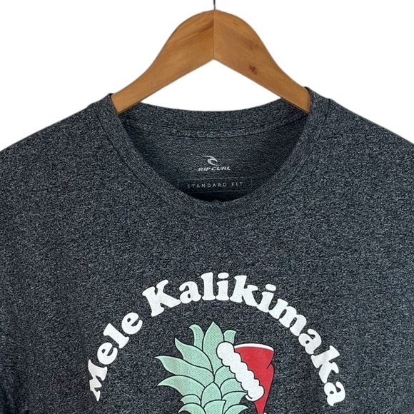 TS193 Men’s Rip Curl Surfer Standard Fit Mele Kalikimaka Pineapple Shirt L - Picture 2 of 3